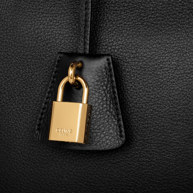 CELINE Kvinder conti taske i smidigt kalveskind F44FV75 tilbehør sort