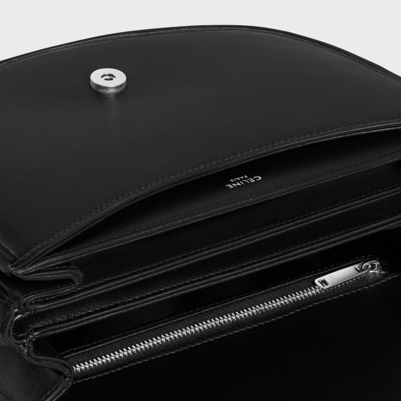 CELINE Mænd medium besace triomf i smidigt naturligt kalveskind F44FV2105 tilbehør sort